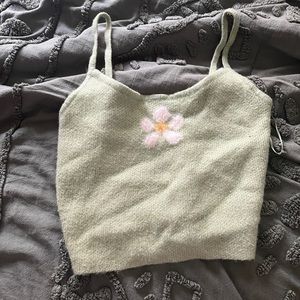 Adorable PacSun daisy tank!